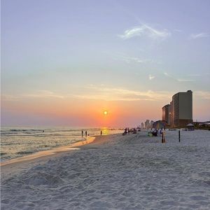 Meet your Posher, Faith